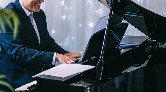 PortableBlackBabyGrandPianoWithBuiltInSpeakers copy